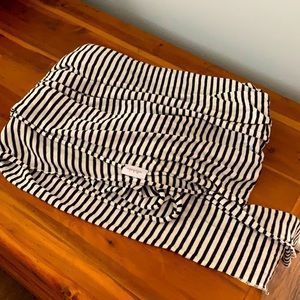 Solly Baby black & natural stripes